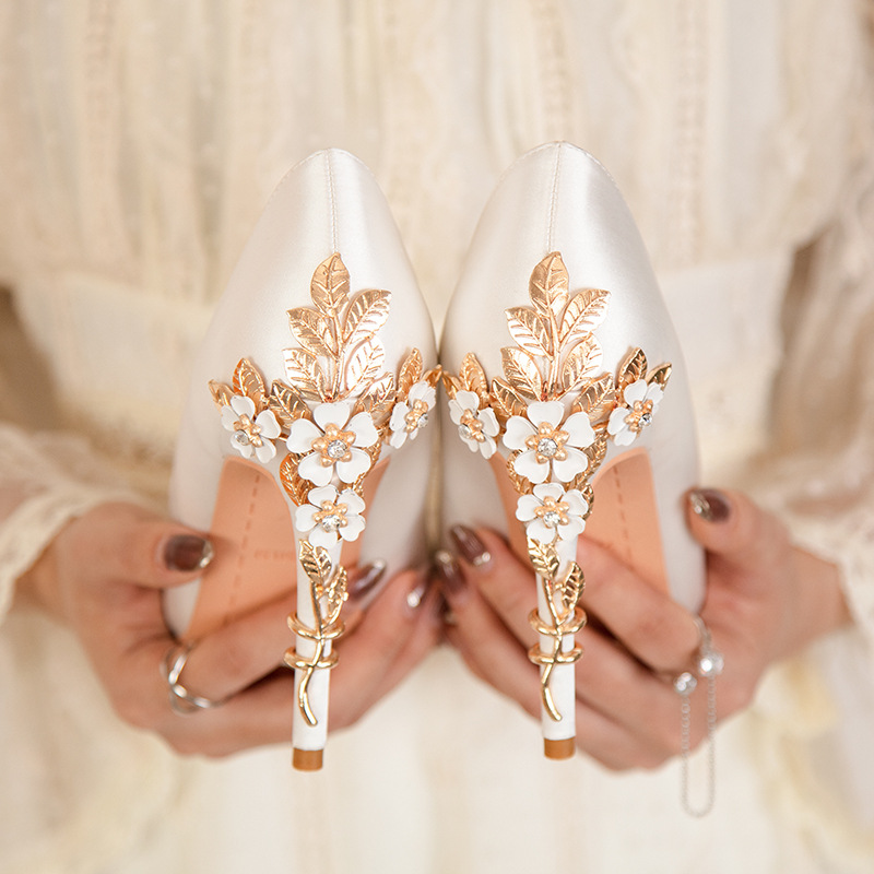 Luxe Metalen Bloemen Hak Krist - Women Shoes Ysl recensie en prijs
