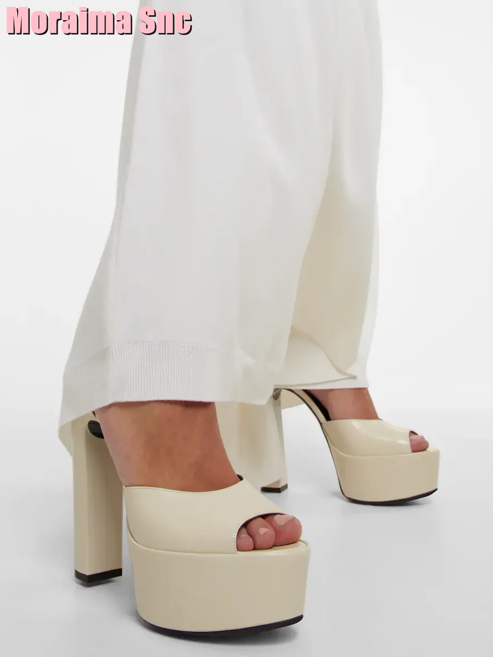 Peep Toe Platform Lakleer Sand - Peep Toe Heels recensie en prijs