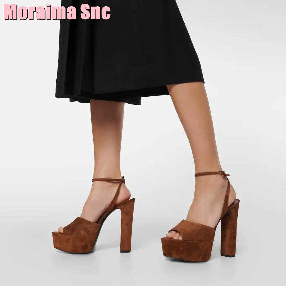 Peep Toe Platform Lakleer Sand - Peep Toe Heels recensie en prijs
